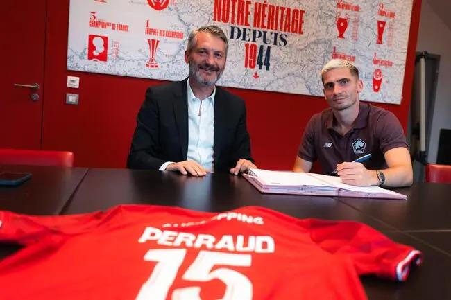 Lille sichert sich Romain Perraud als strategische Linksverteidiger-Verpflichtung - Ligue 1