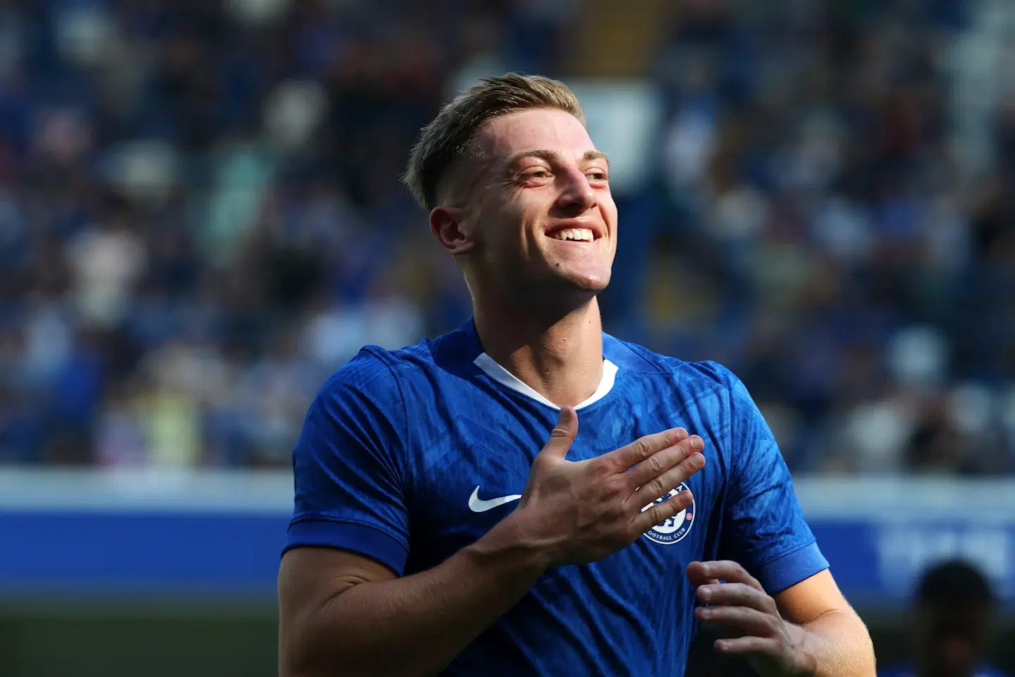 Liam Delap Nimmt die Chelsea-Herausforderung Trotz Joao Pedro-Konkurrenz an - Premier League