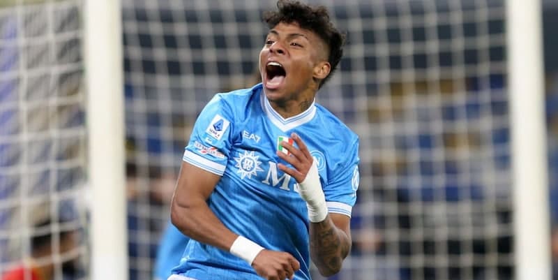 Napoli's Champions League pursuit hinges on Como clash amid summer squad reckoning