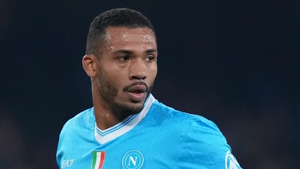 Napoli's Juan Jesus misses training amid contract uncertainty