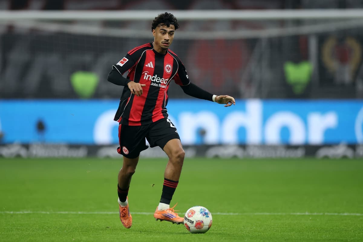 Manchester United push to sign Eintracht Frankfurt's Nathaniel Brown - Premier League