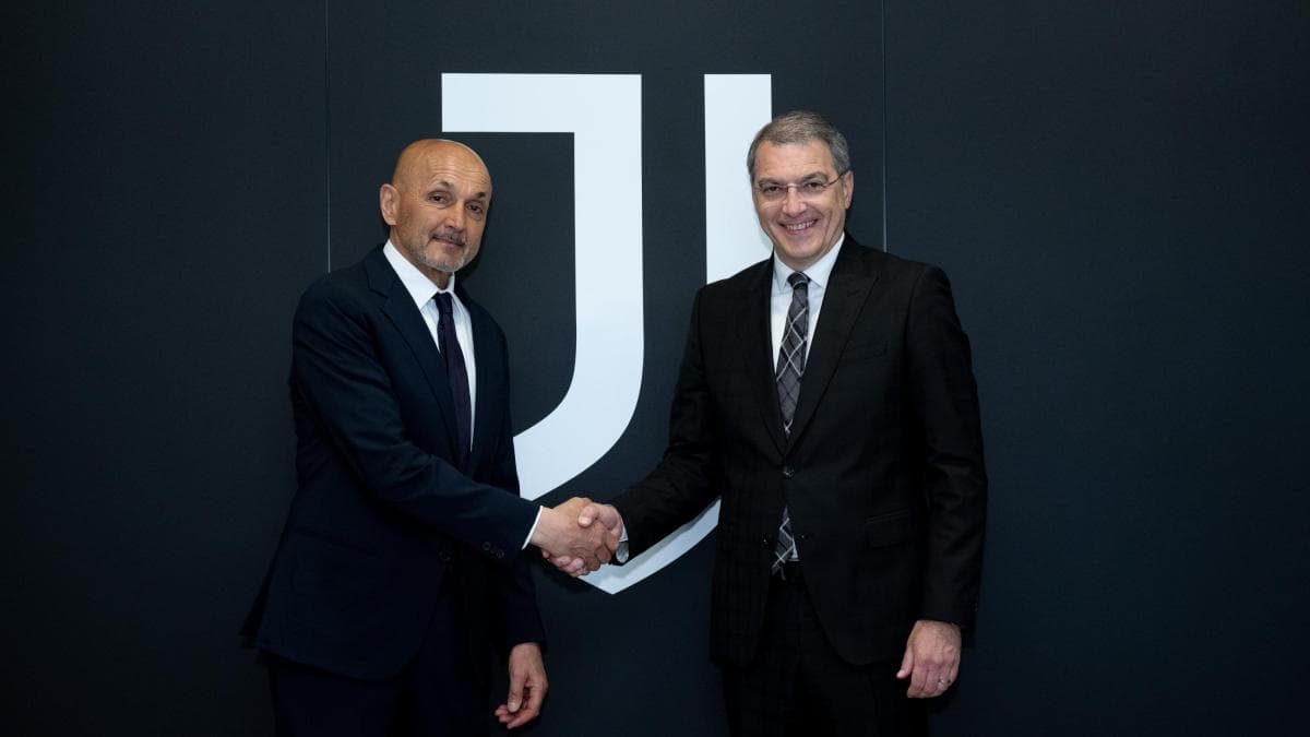 Elkann Backs Market Investment as Juventus Leadership Meets