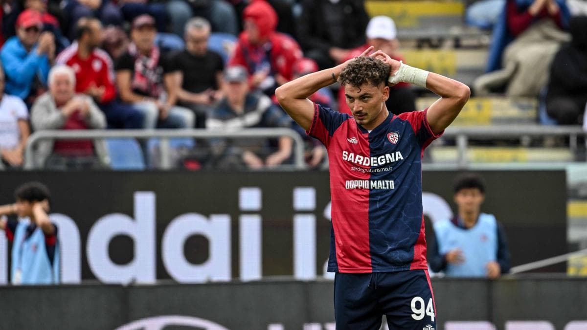 Como Target Esposito to Meet Champions League Squad Rules