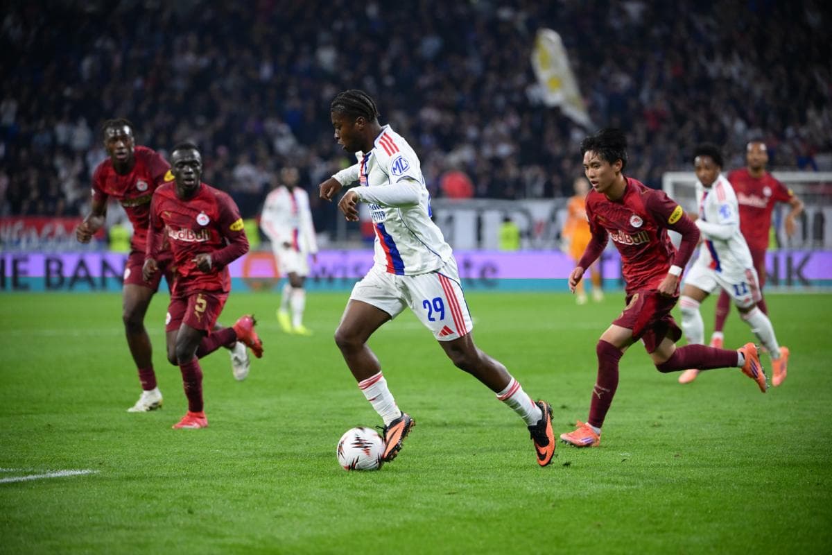 Nice Pursue Lyon Forward Enzo Molebe