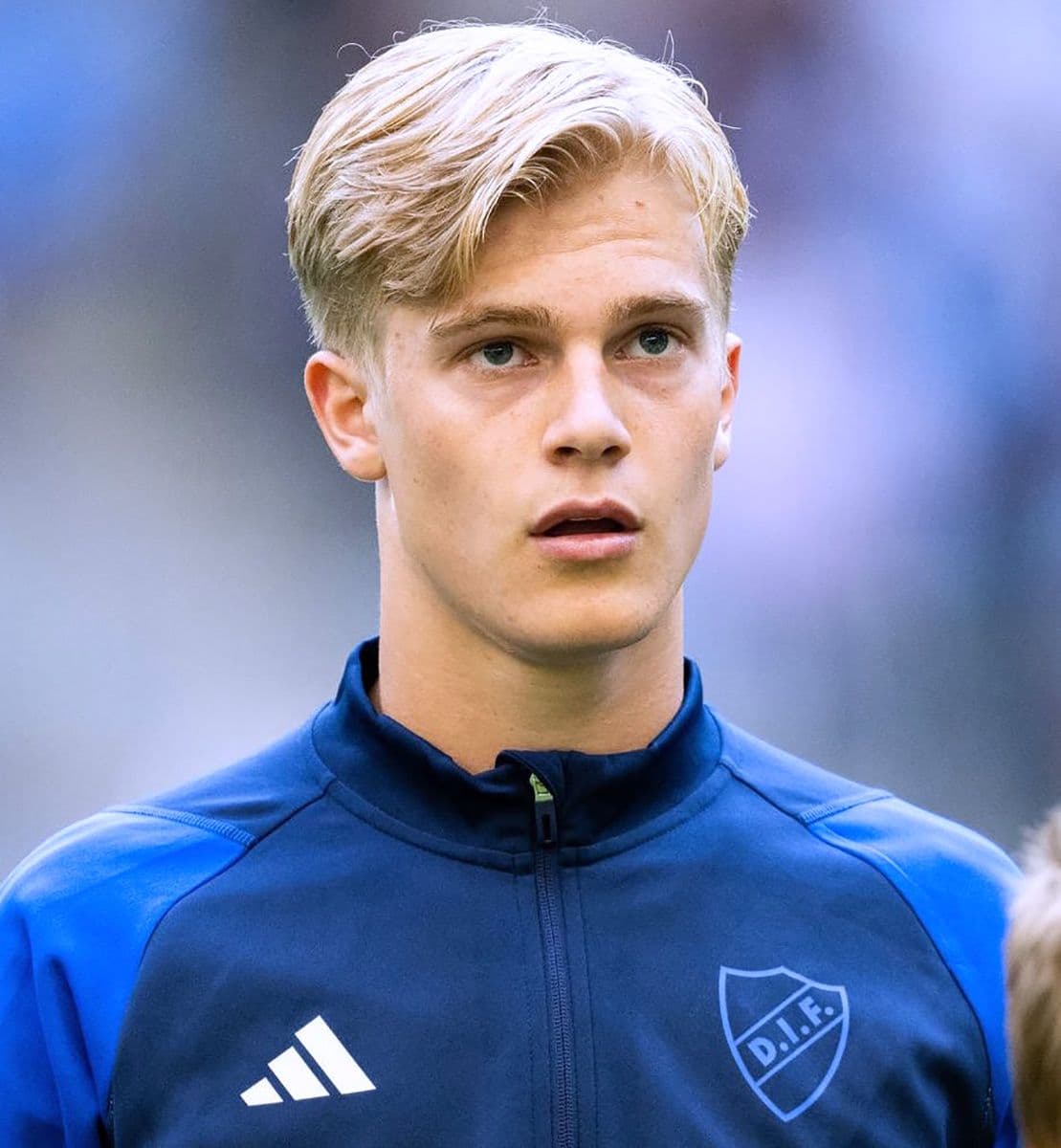 Arsenal and Chelsea linked with controversial move for Tottenham's Lucas Bergvall - Premier League