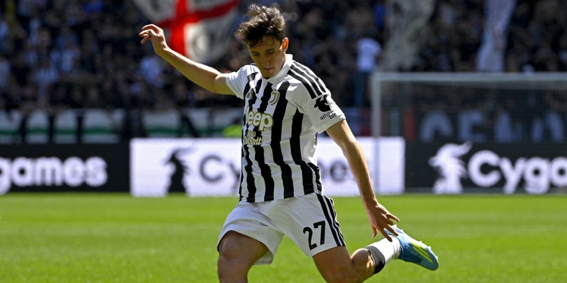Como and Inter Interested in Juventus' Cambiaso