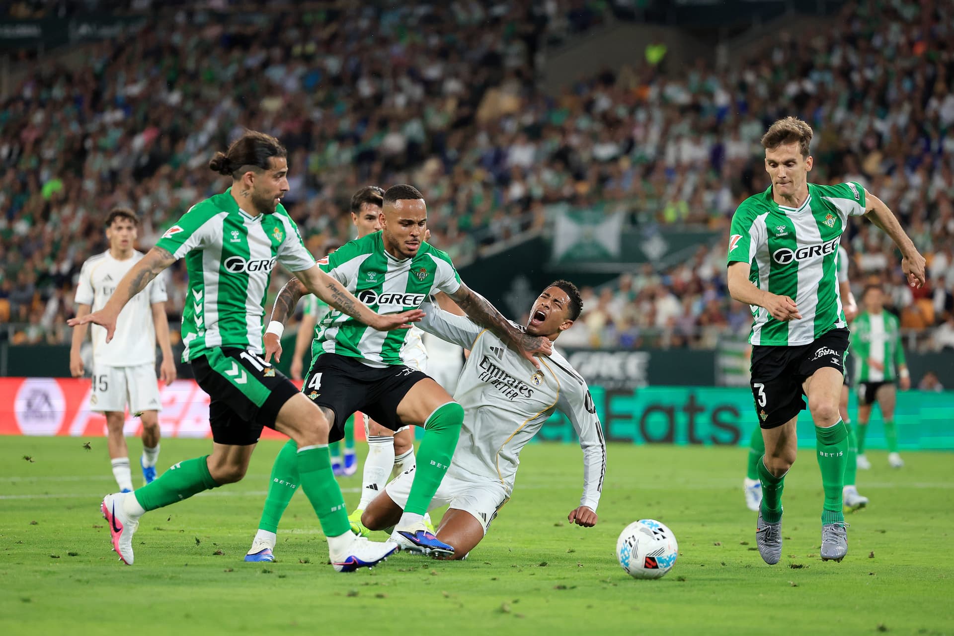 Newcastle join Barcelona in race for Real Betis defender Natan