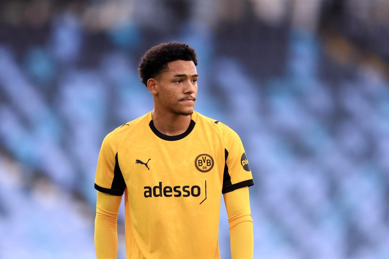 Tazemeta Joins Kaiserslautern From Borussia Dortmund