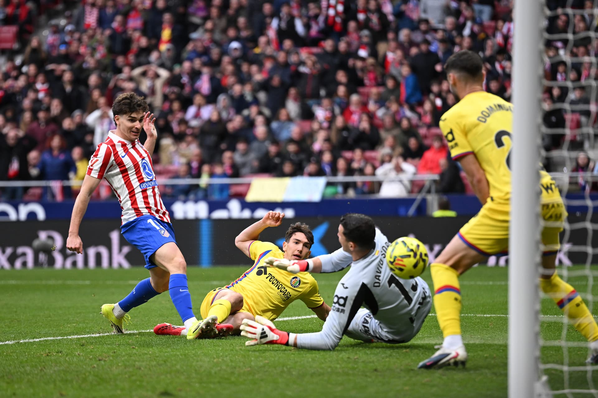 Alvarez Agent to Meet Atletico Amid Barcelona Transfer Rumours