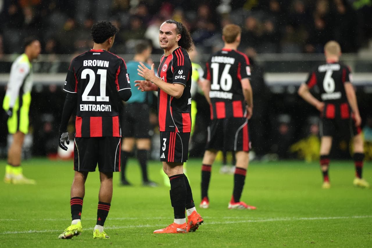 Nottingham Forest in Talks for Eintracht Frankfurt's Arthur Theate