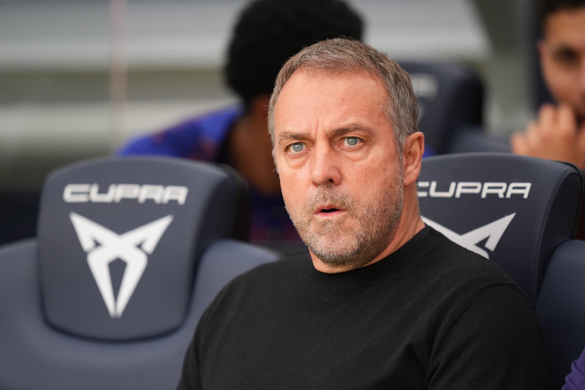 Flick to Meet with Barcelona Players Over Future