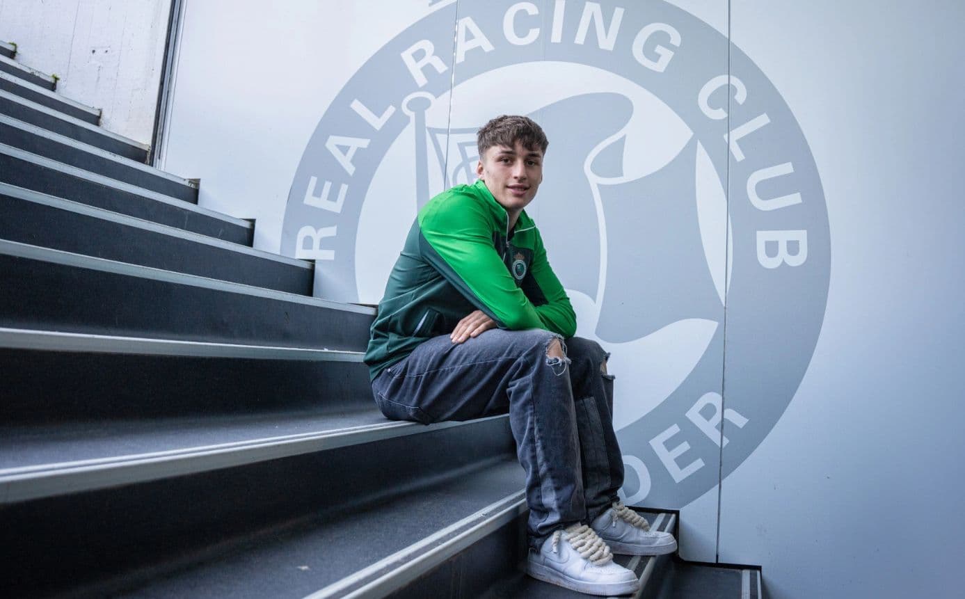 Barcelona Linked with Racing Santander Defender Jorge Salinas