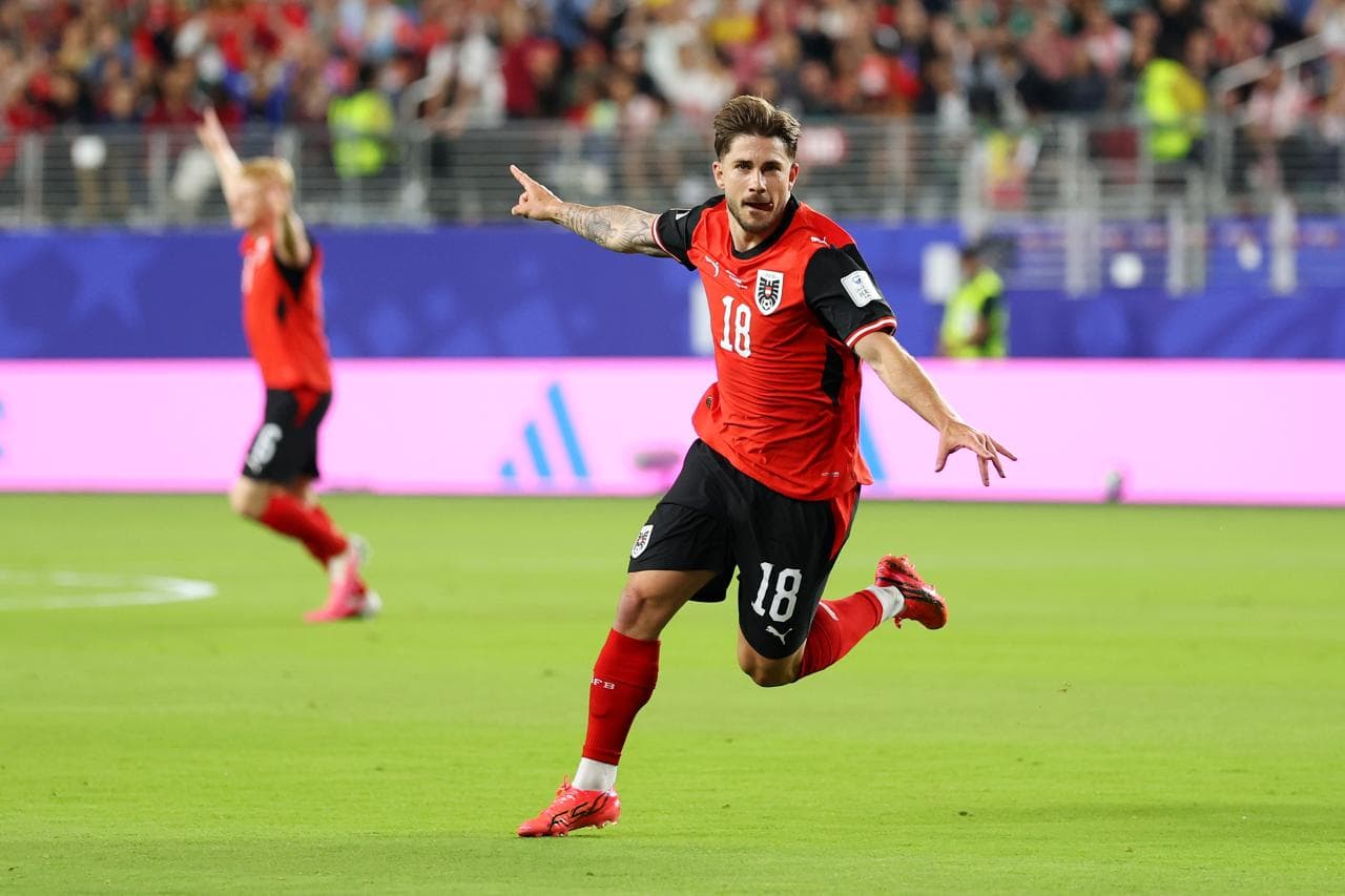 Werder Bremen Initiate Contract Talks with Romano Schmid