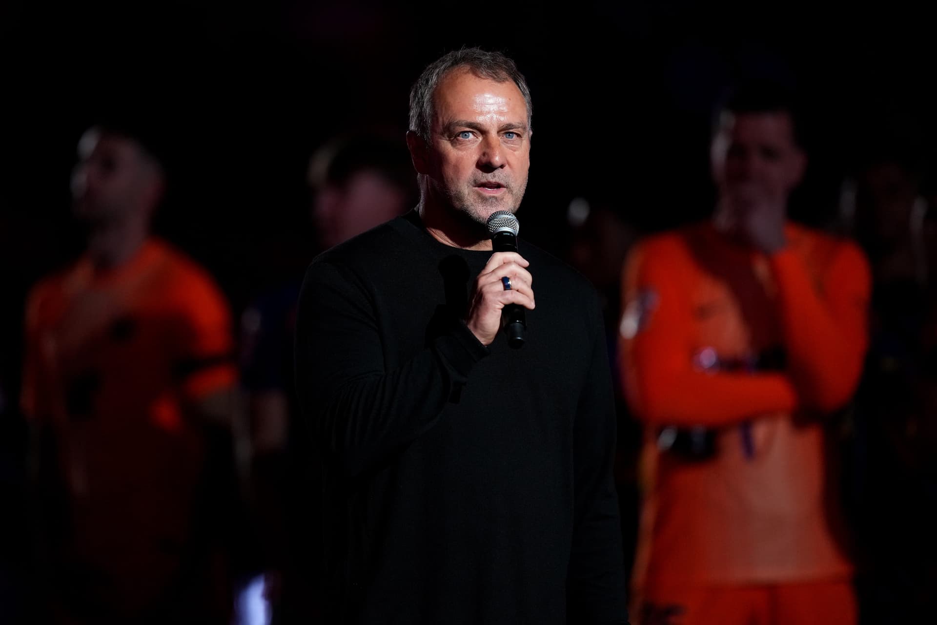 Flick Signs Contract Extension with Barcelona Until 2028