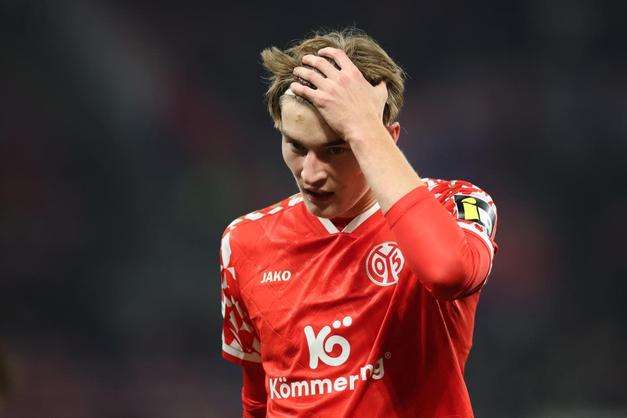 Borussia Dortmund and Bayer Leverkusen eye Mainz's Kacper Potulski