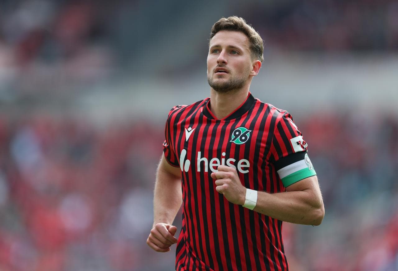 Gladbach Target Hannover Midfielder Leopold on Free Transfer