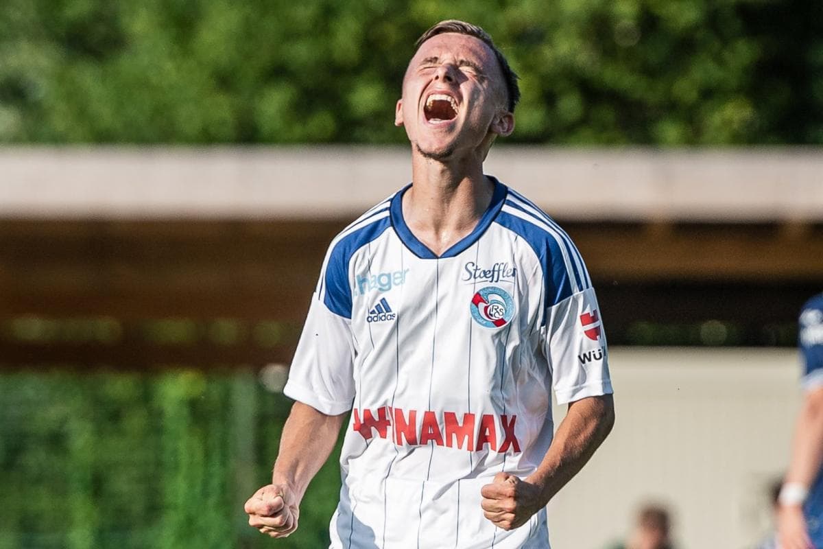 Pau FC Sign Tom Saettel After 'The Voice of Football' Trial