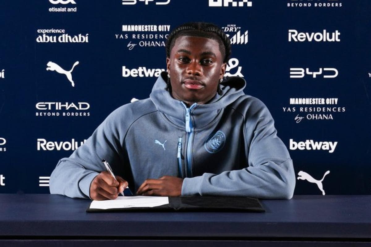 Manchester City Sign Leicester's Jeremy Monga