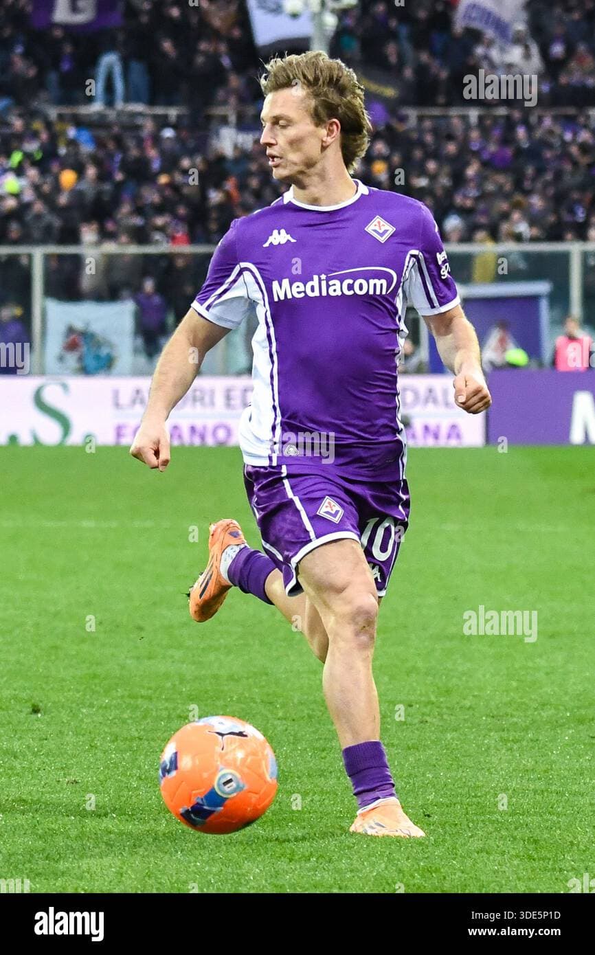 Albert Gudmundsson faces pivotal period at Fiorentina after mixed Serie A campaign