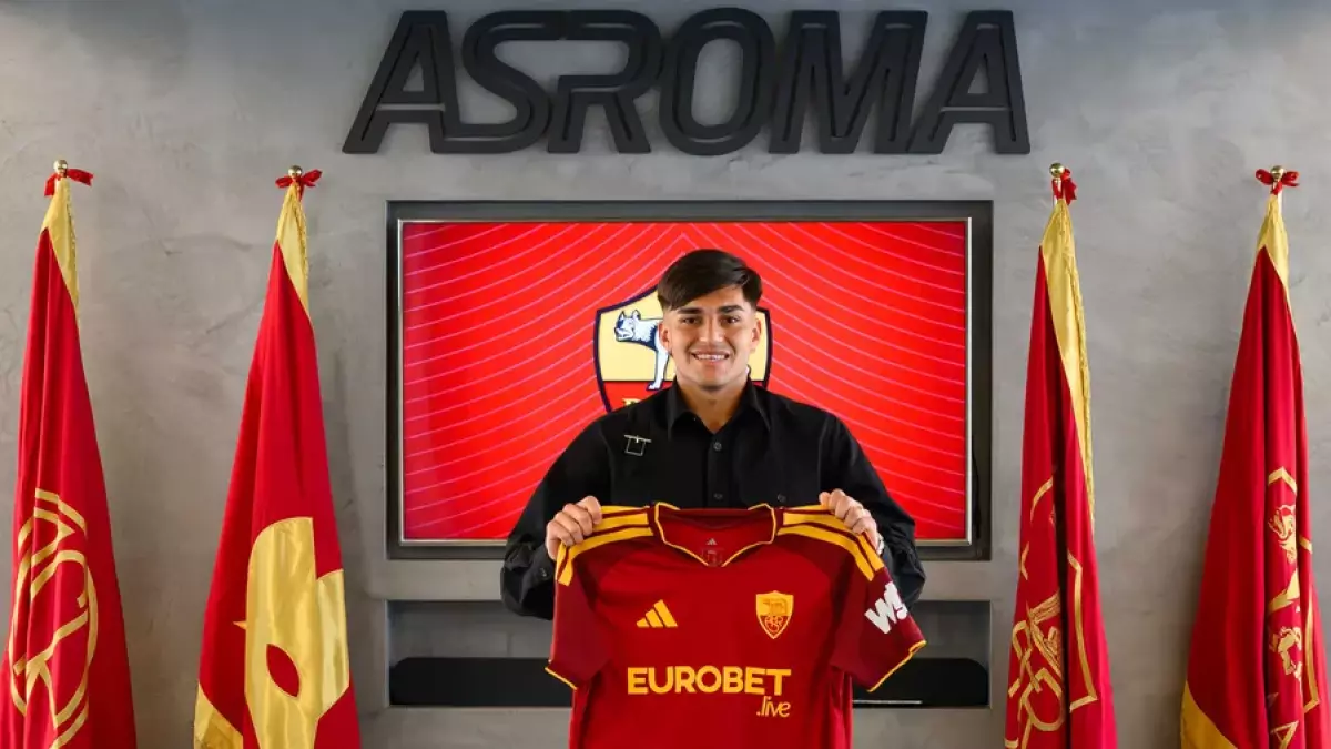 Roma Complete Signing of Striker Santiago Castro