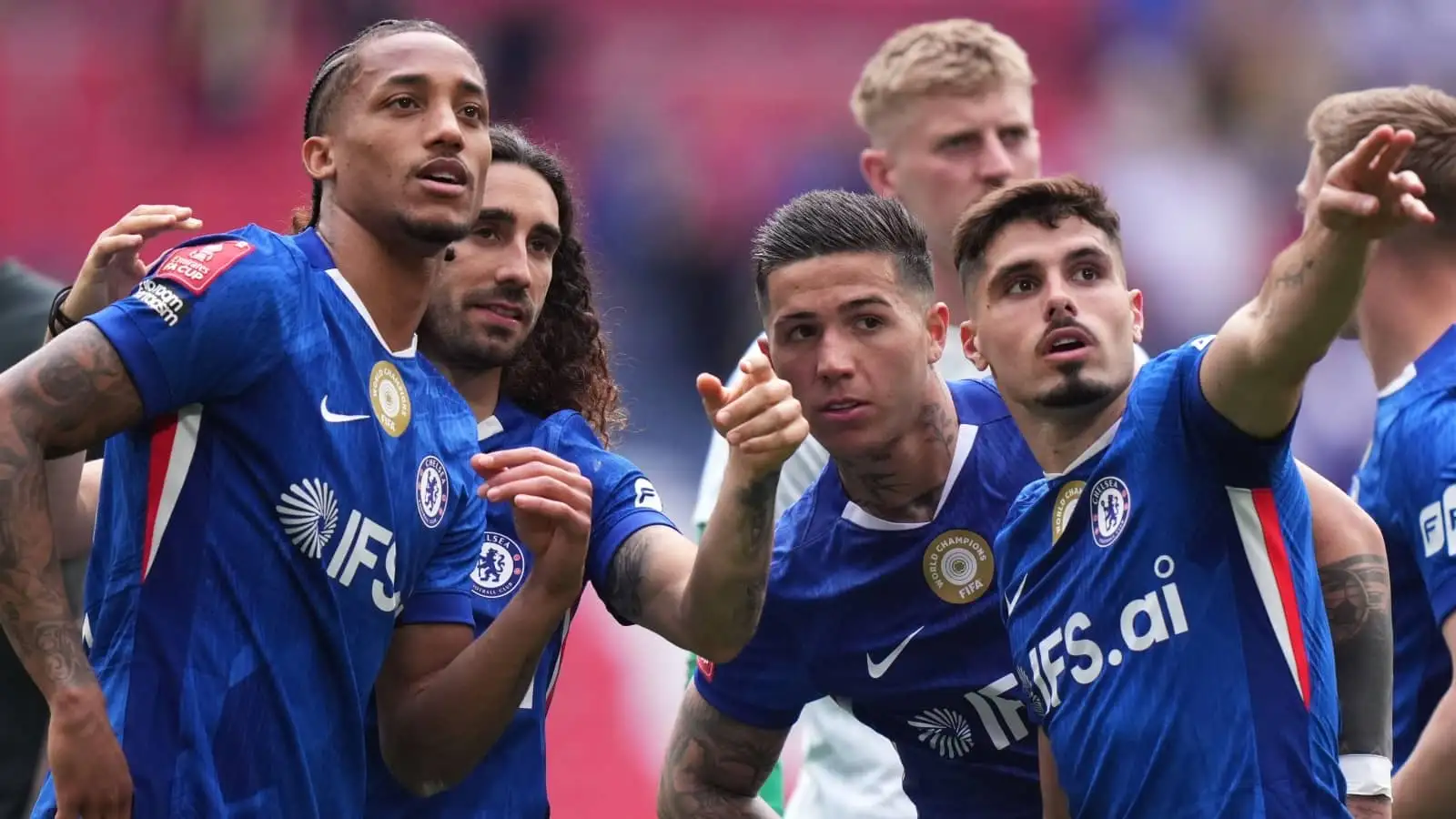 Alonso Faces Chelsea Exodus as Madrid Circle Stars